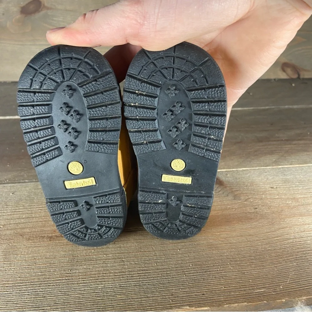 Timberland kids youth size 3 shoes brown suede hook and loop comfort boots
